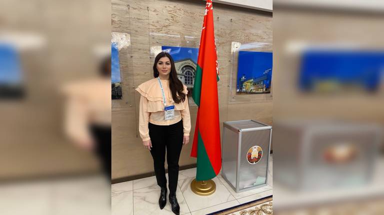 Председатель Брянского избиркома посетила избирательные участки на выборах в Беларуси