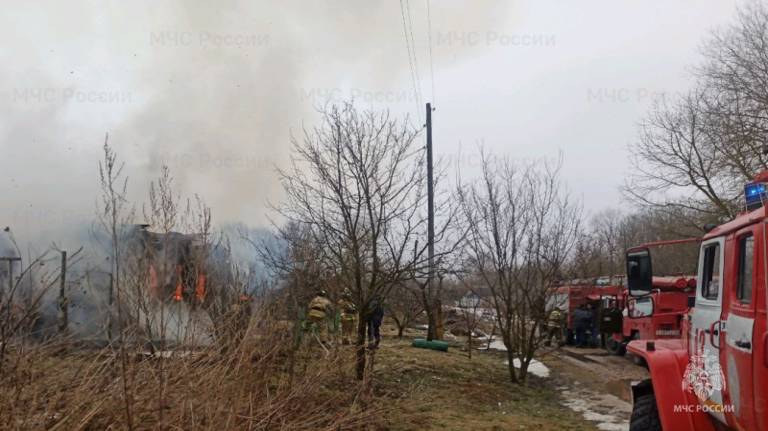 В селе Карачевского района пожар уничтожил жилой дом