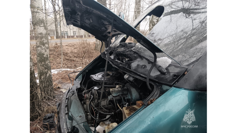 В Злынке горел грузовой автомобиль