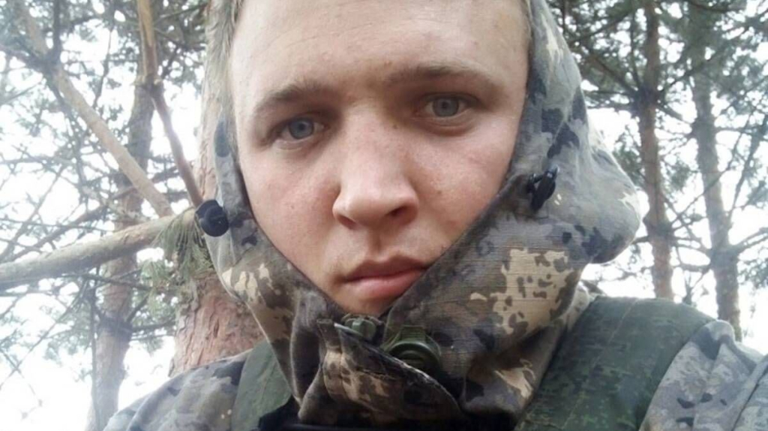 В Рогнединском районе простились с 23-летним бойцом СВО Андреем Кулаковым