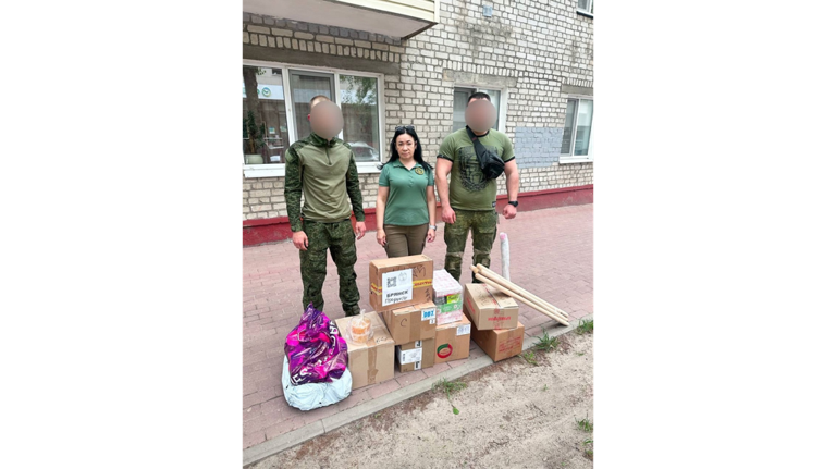 Брянские семьи участников СВО передали гуманитарную помощь на передовую
