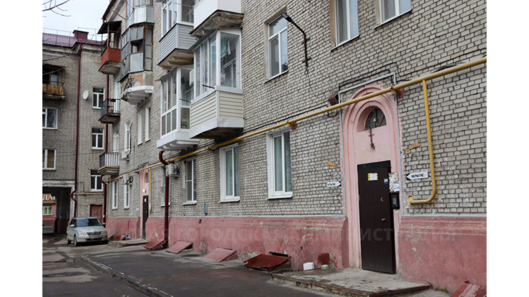 Брянцы смогут укрыться при ракетной опасности в подъездах 175 домов