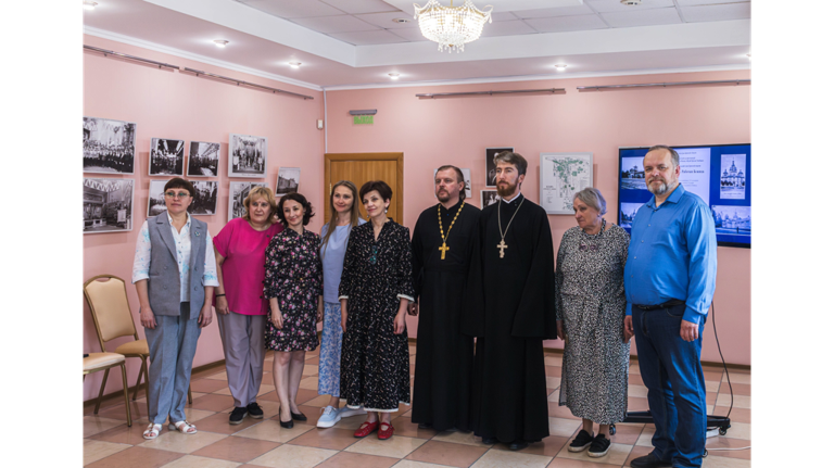 В Брянске открылась фотовыставка к 110-летию визита Николая II в Бежицу