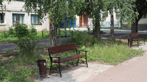 В Севске по нацпроекту благоустроили три двора по улице Ленина