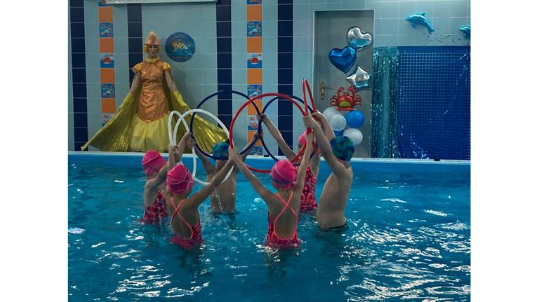 В Брянске прошёл фестиваль по синхронному плаванию «Золотая рыбка»