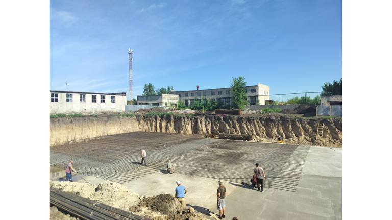 В Севске возводят спортивно-оздоровительный комплекс с бассейном