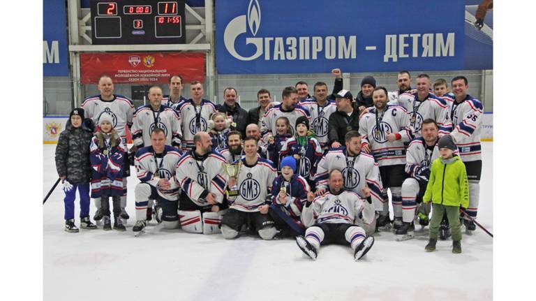 Команда БМЗ стала чемпионом Ночной хоккейной лиги Брянской области