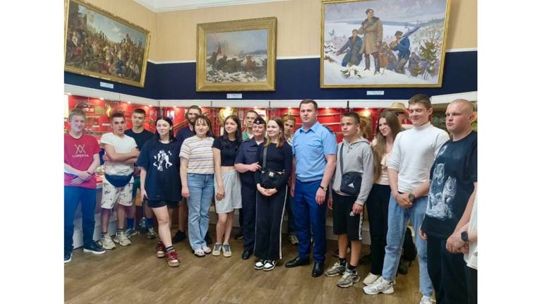 Для студентов устроили экскурсию в Трубчевский музей и планетарий