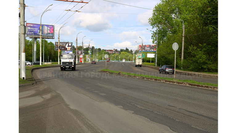 В Брянске на проспекте Московском сфрезеровали старый асфальт