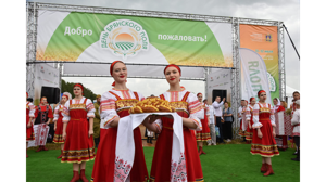 В Кокино торжественно открылась выставка «День Брянского поля»