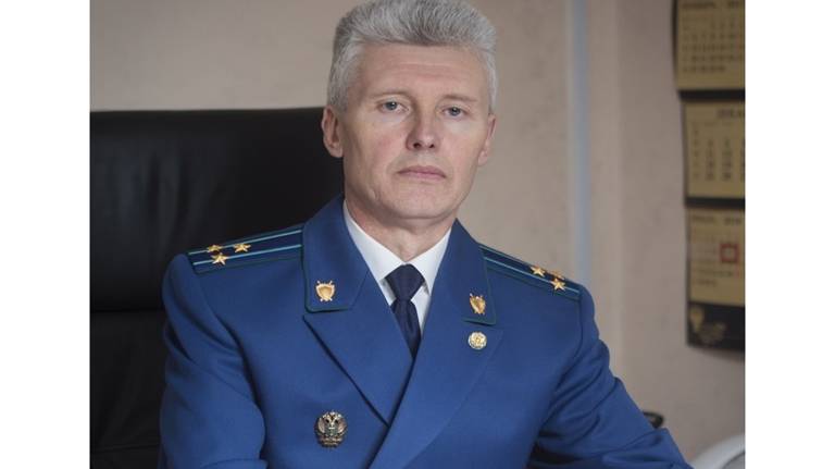 Прокурор и омбудсмены выслушали жалобы жителей Карачевского района