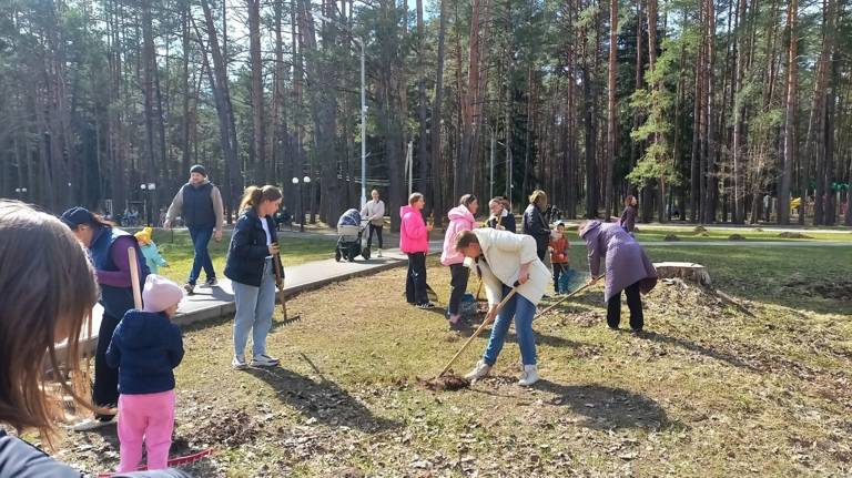 Жители Унечи приняли участие в спортивно-познавательной программе «Экологический десант»