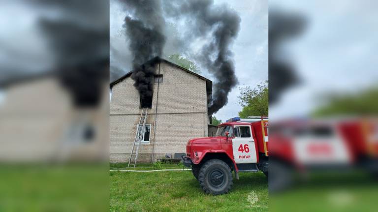 В Погарском районе произошел пожар в многоэтажке: есть пострадаший