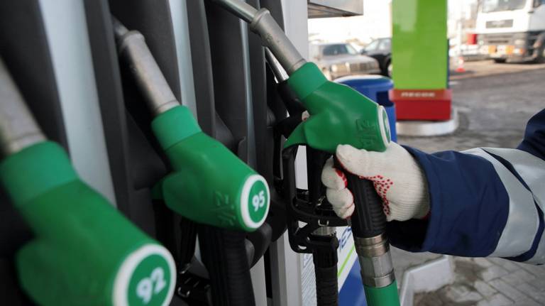 Брянцам сообщили о росте оптовых цен на бензин