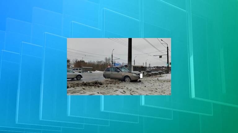 В аварии на проспекте Московском пострадали два человека