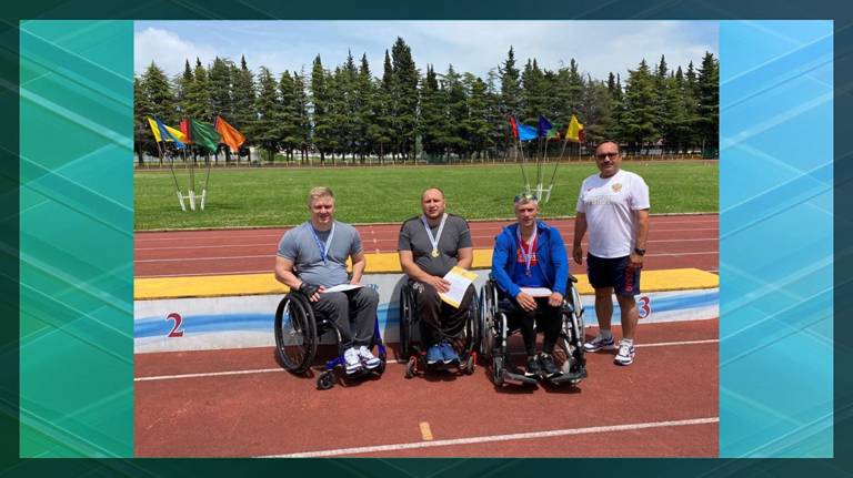 Брянские паралимпийцы завоевали 11 медалей на всероссийских стартах в Сочи
