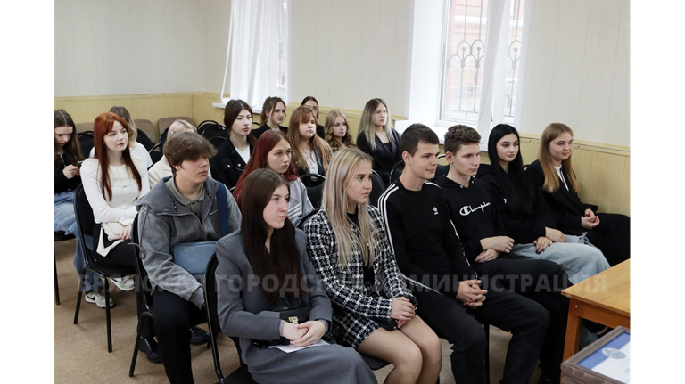 В Брянске наградили волонтеров программы «Формирование комфортной городской среды»