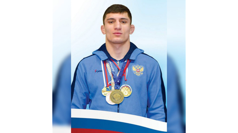 Магомед Магомаев из Брянска стал серебряным призером чемпионата мира по вольной борьбе