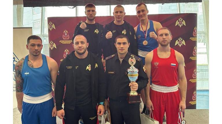 Брянские росгвардейцы стали призерами чемпионата Центрального округа по боксу