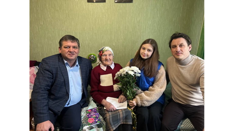 Брянская долгожительница Прасковья Колесникова отметила 95-летний юбилей Брянская долгожительница Прасковья Колесникова отметила 95-летний юбилей