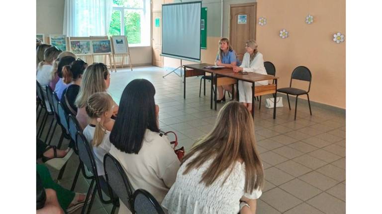 В Клинцах прокуратура провела встречу с участниками СВО и членами их семей