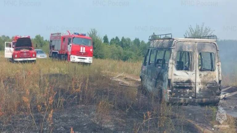 В Новозыбкове Брянской области сгорел автомобиль