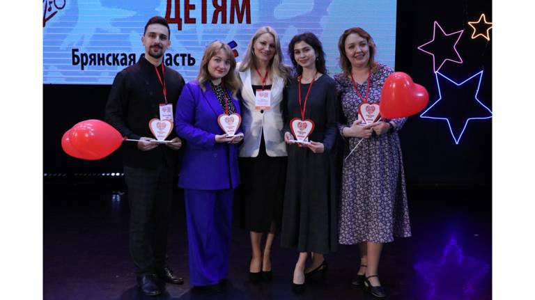 В Брянске выбрали пятерку лучших педагогов допобразования