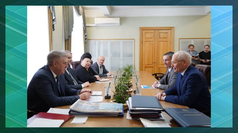 Губернатор обсудил с начальником главного управления Банка России по ЦФО развитие финрынка региона