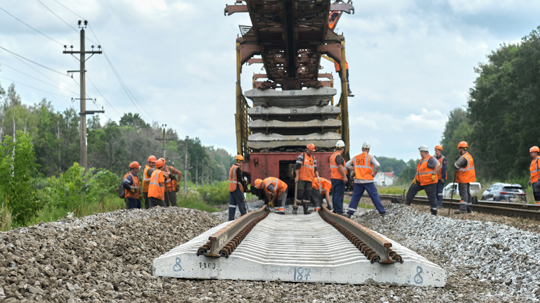 На Брянщине отремонтировали около 20 километров железной дороги