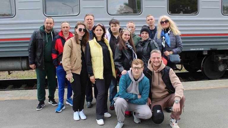 Артисты брянского ТЮЗа отправились в Новошахтинск