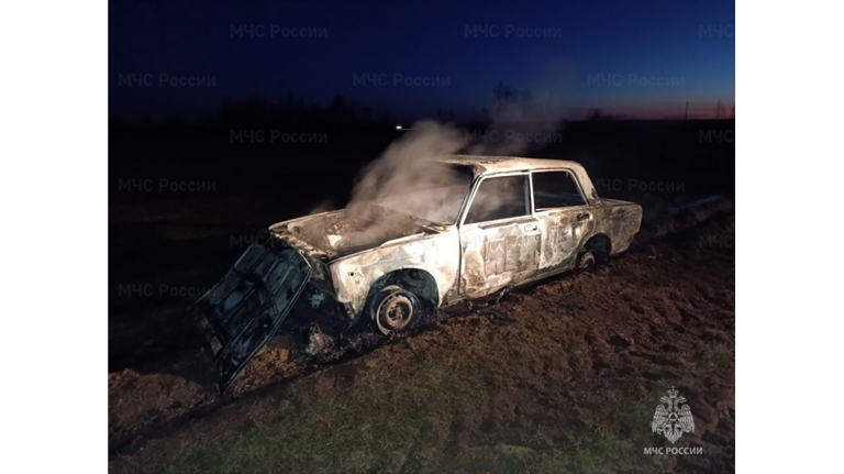 В Суражском районе сгорел автомобиль