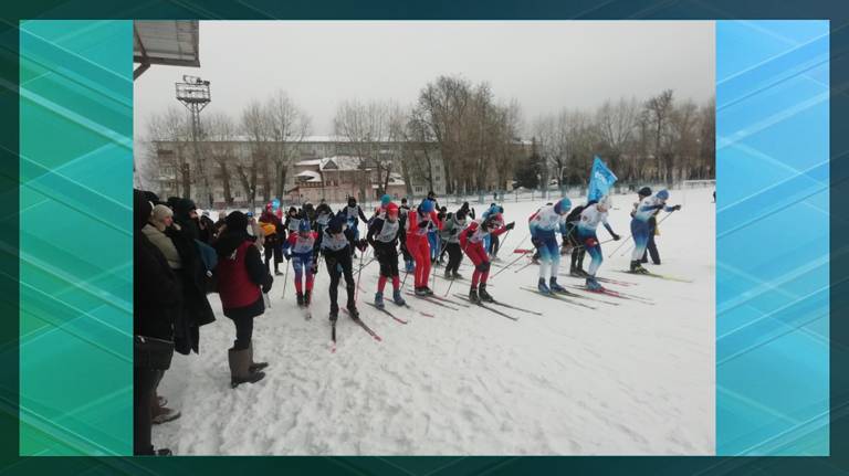 В Дятьково определили победителей первенства района по лыжным гонкам среди школ
