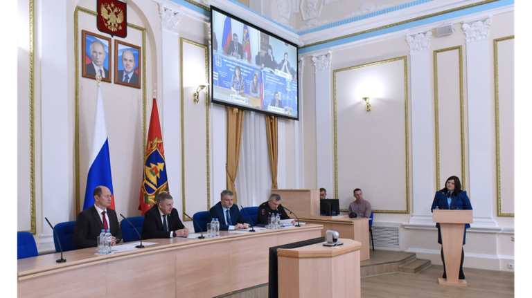 Брянский губернатор требует наладить жесткий контроль за расходованием бюджетных средств