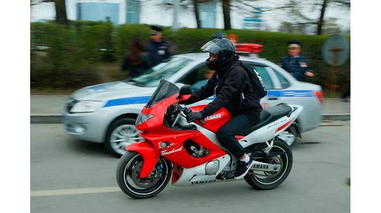 В Брянске на нарушениях ПДД попались десять мотоциклистов и два велосипедиста