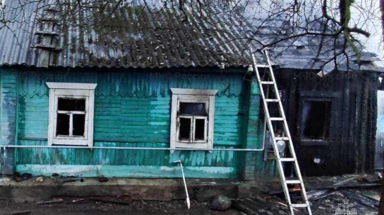 В Брянске при пожаре в доме на Спартаковской никто не пострадал