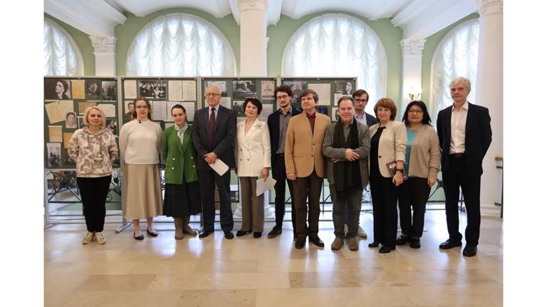 В Москве открылась выставка в честь 100-летия брянской пианистки Татьяны Николаевой