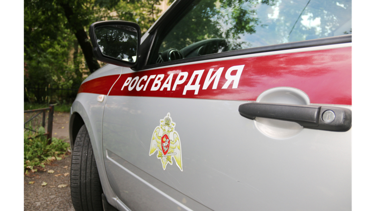 Брянский уголовник в маске ограбил АЗС на 185 тысяч рублей