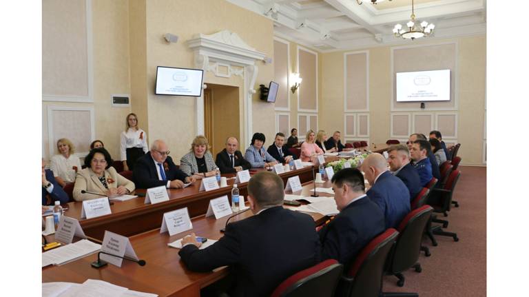 Депутаты Брянской облдумы поддержали поправки в ряд законов