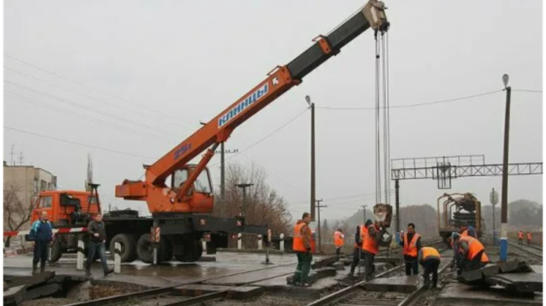 В Навле 11 апреля закроют железнодорожный переезд в пределах станции
