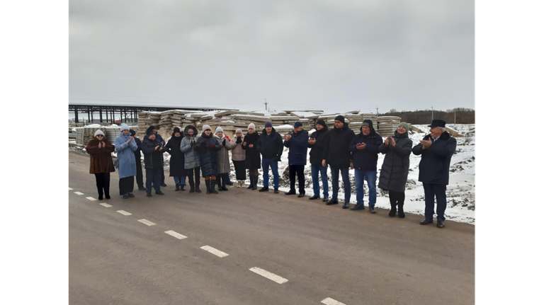 В Погарском районе торжественно открыли дорогу к картофелехранилищу