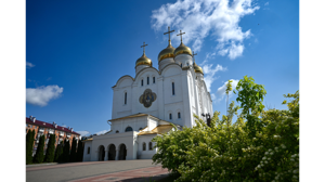 Участники инклюзивного клуба посетили Брянский кафедральный собор
