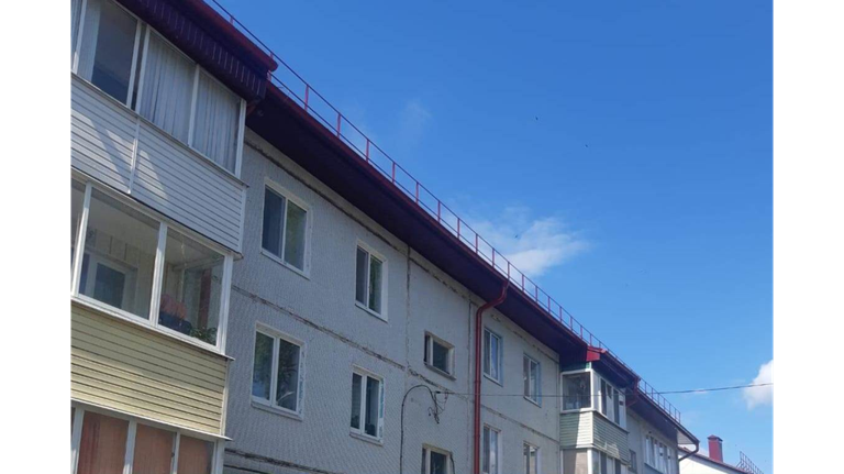 В брянской Добруни капитально отремонтировали три крыши