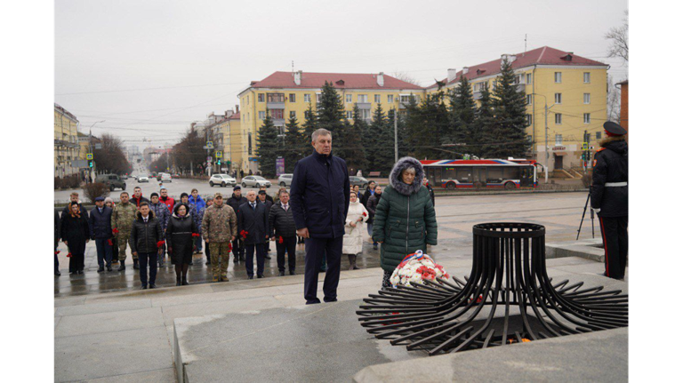 В Брянске отметили 81-ю годовщину полного снятия блокады Ленинграда