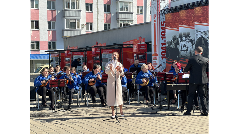 В Брянском краеведческом музее работает выставка «Величие подвига»