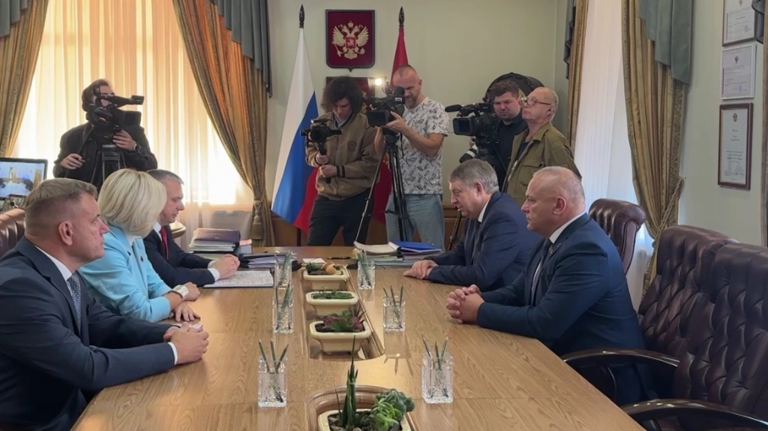 Богомаз и Крупко открыли IV региональный бизнес-форум «Брянск-Гомель» Богомаз и Крупко открыли IV региональный бизнес-форум «Брянск-Гомель»