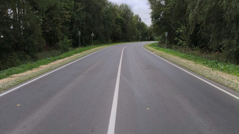 В Брянской области отремонтировали участок дороги Стародуб-Новые Ивайтёнки