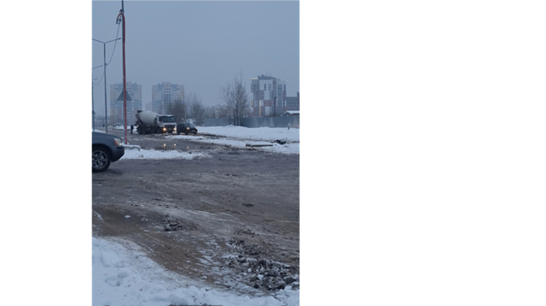 На улице Визнюка в Брянске между домами образовалась огромная лужа