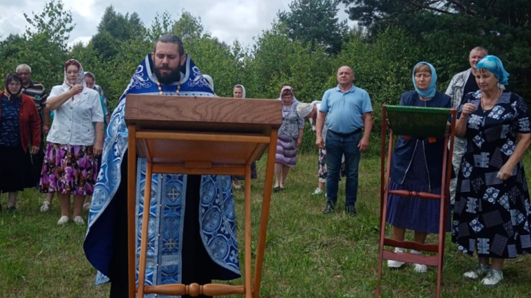 На месте разрушенного храма в брянской деревне Немеричи совершили молебен