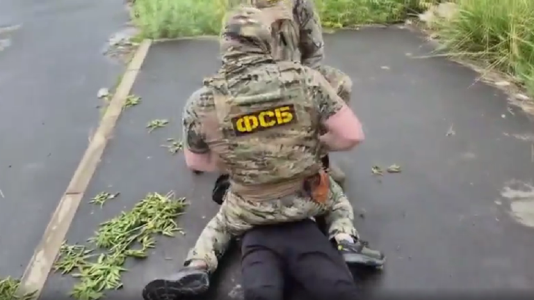 ФСБ поймала на Брянщине террориста, готовившего убийство главы предприятия ОПК
