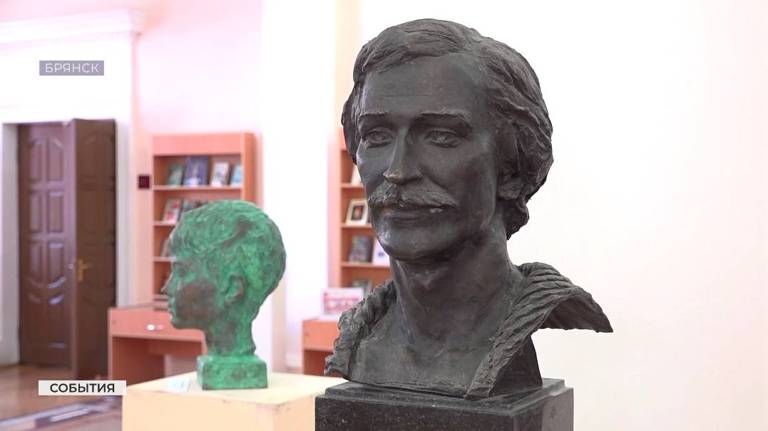 В Брянске открылась выставка скульптур и акварелей Максима Малашенко